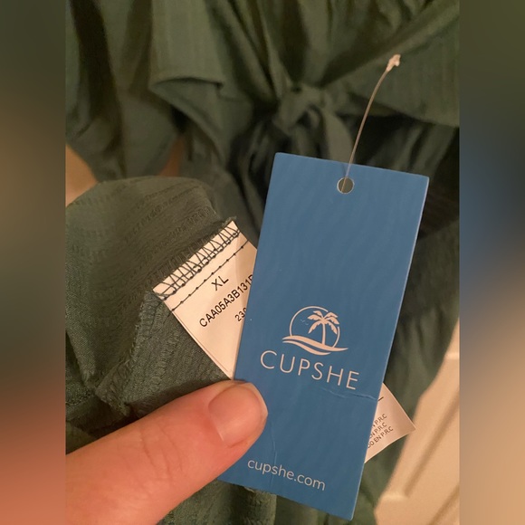 Green Smocked Puff Sleeve Dress - Picture 8 of 12